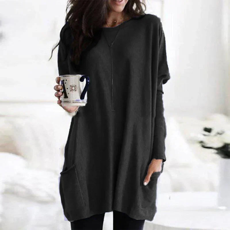 Women's oversized tunic sweater for relaxed comfort