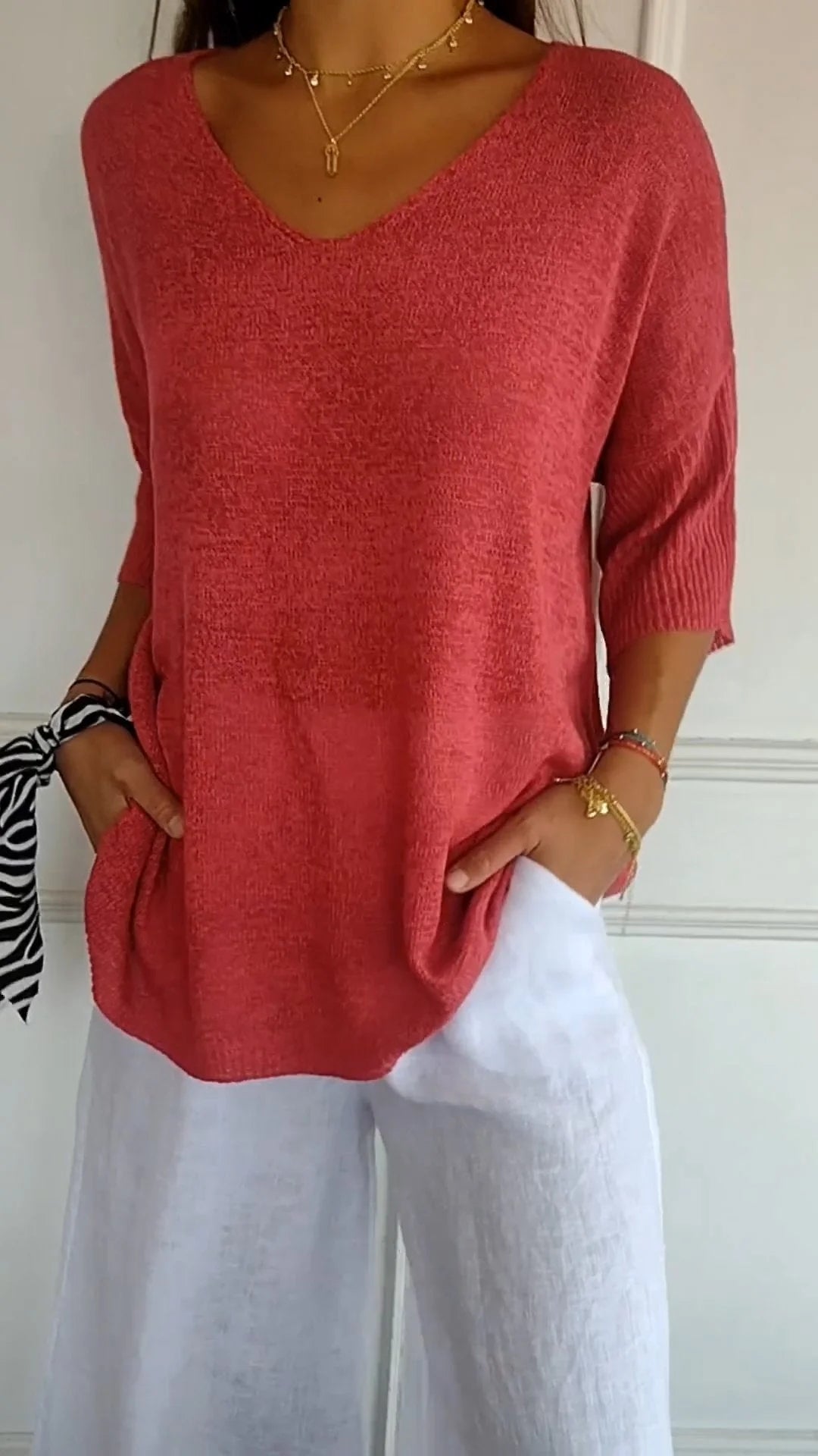 Women's lightweight knit tunic for relaxed elegance