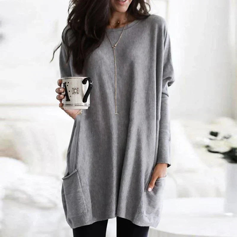 Women's oversized tunic sweater for relaxed comfort