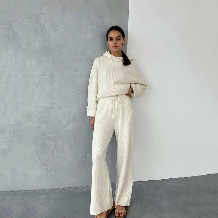 Cozy Women's Knit Hooded Lounge Set