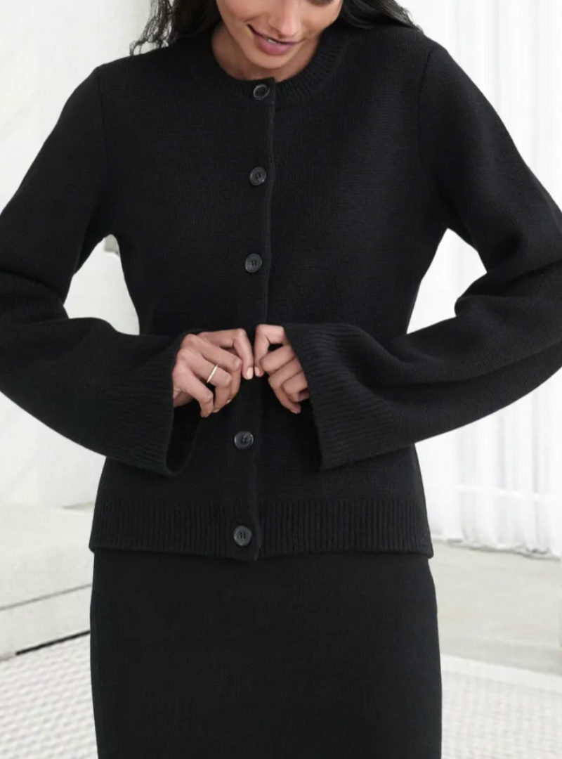 Women's minimalist flared sleeve cardigan