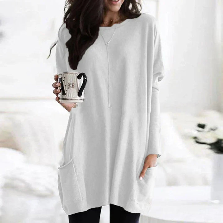 Women's oversized tunic sweater for relaxed comfort