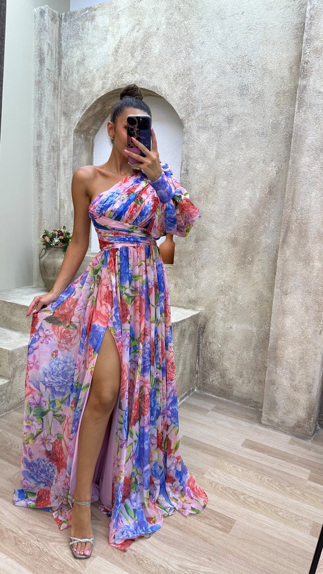 Elegant Flowy Dress for Summer Events