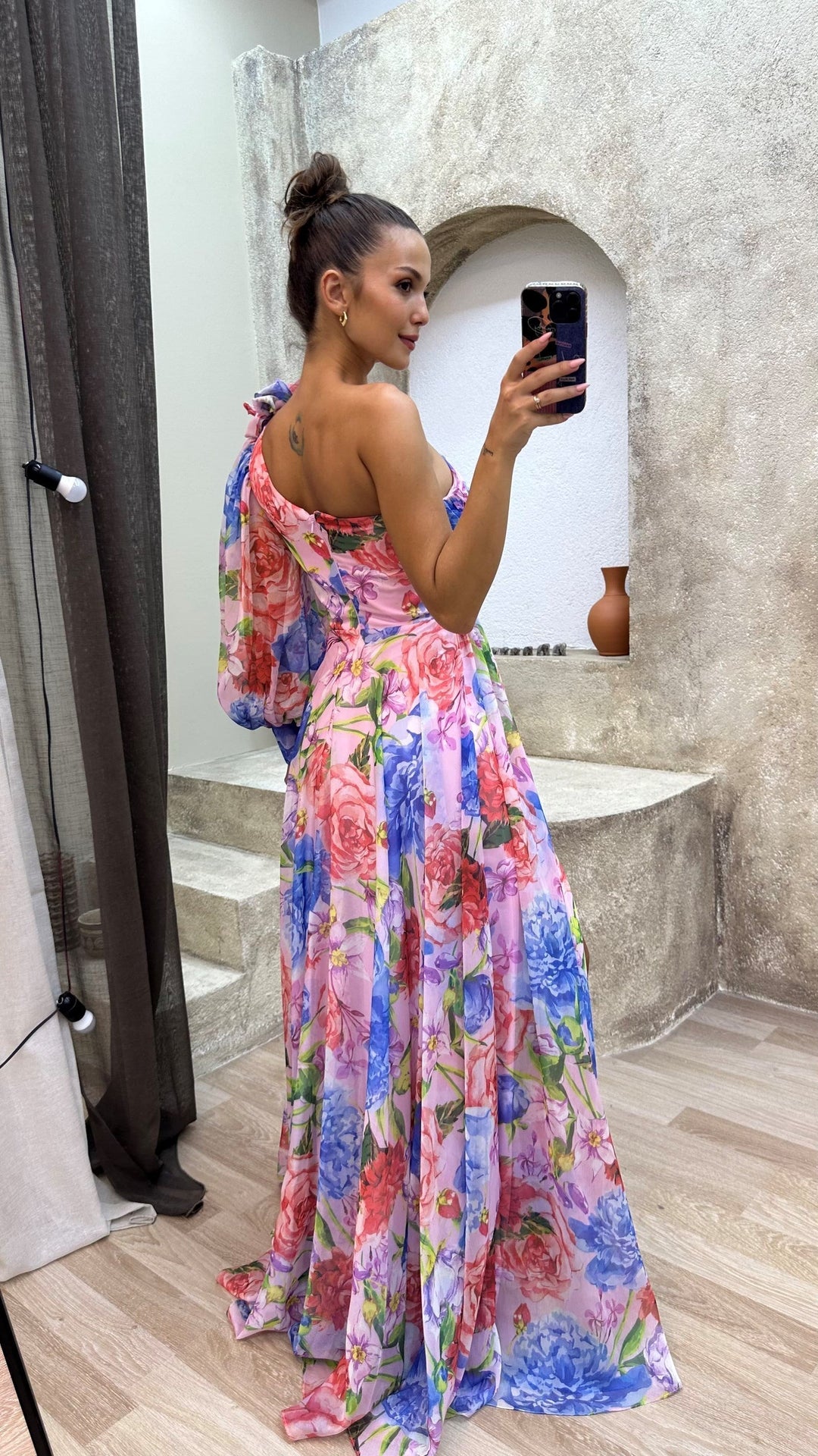 Elegant Flowy Dress for Summer Events