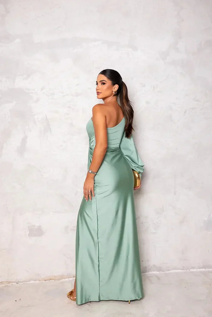 Elegant Maxi Dress with Chic Slit Design