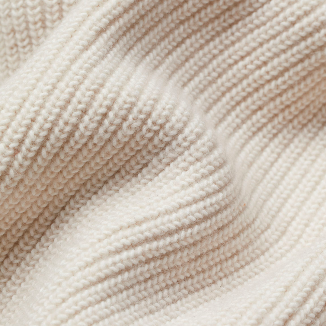 Women's thick knitted cardigan