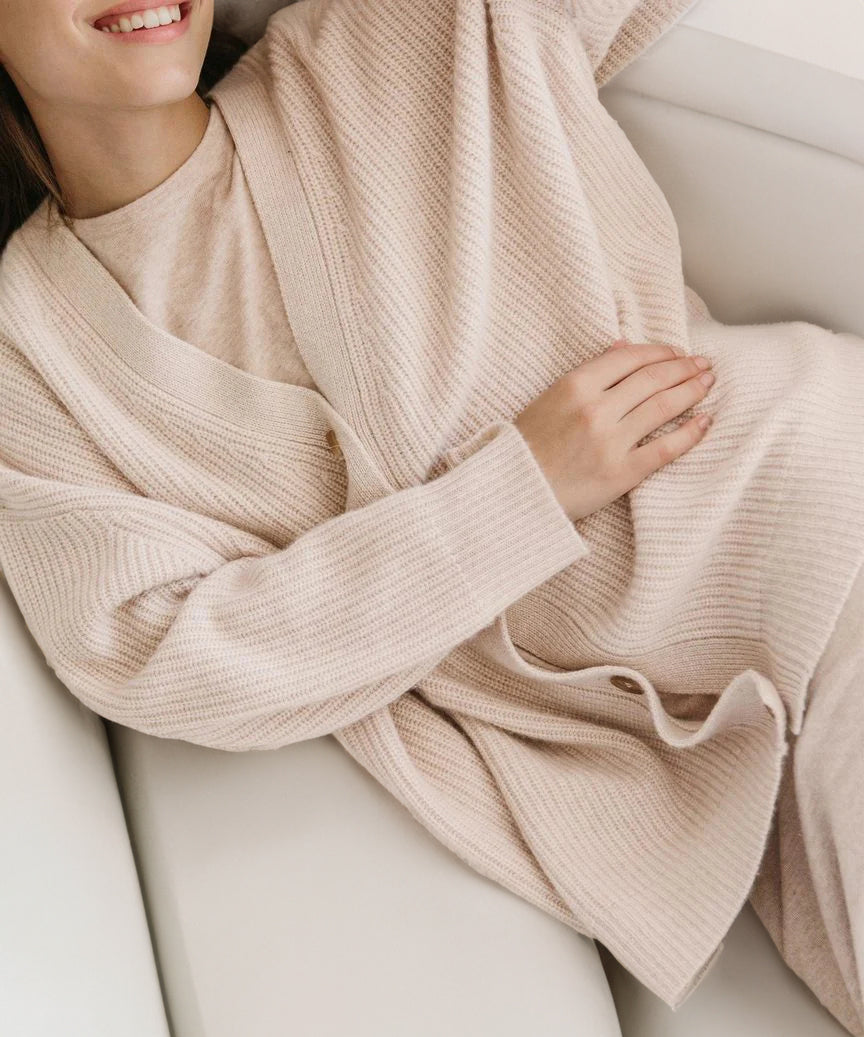 Women's oversized button-down cardigan
