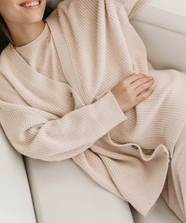 Women's oversized button-down cardigan