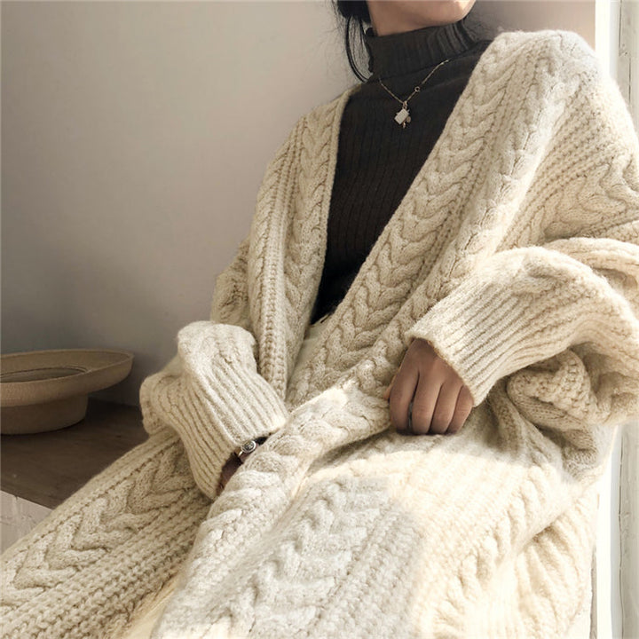 Women's chunky knit cardigan
