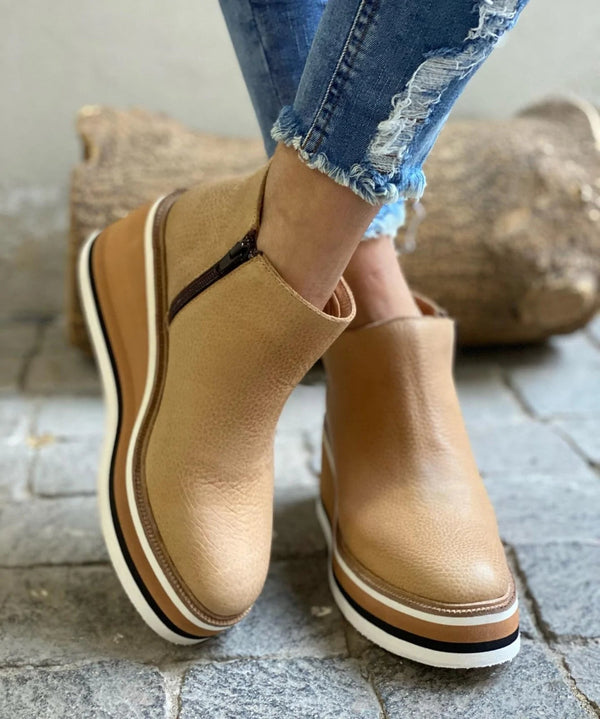 Chic Lightweight Boots for Summer