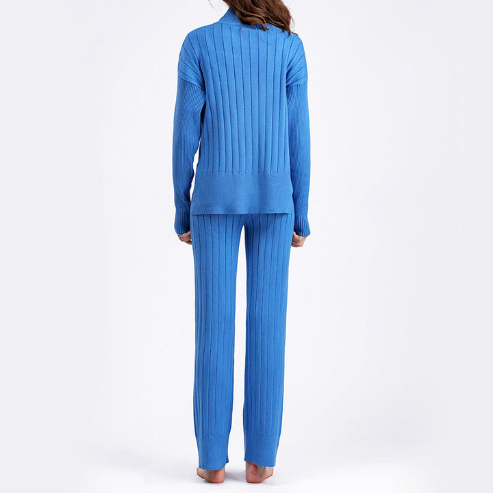 Cozy Women's Lounge Set with Turtleneck Sweater