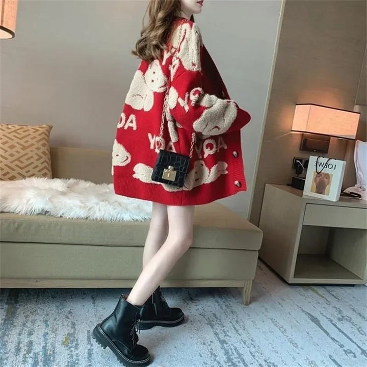 Women's knitted button-up cardigan