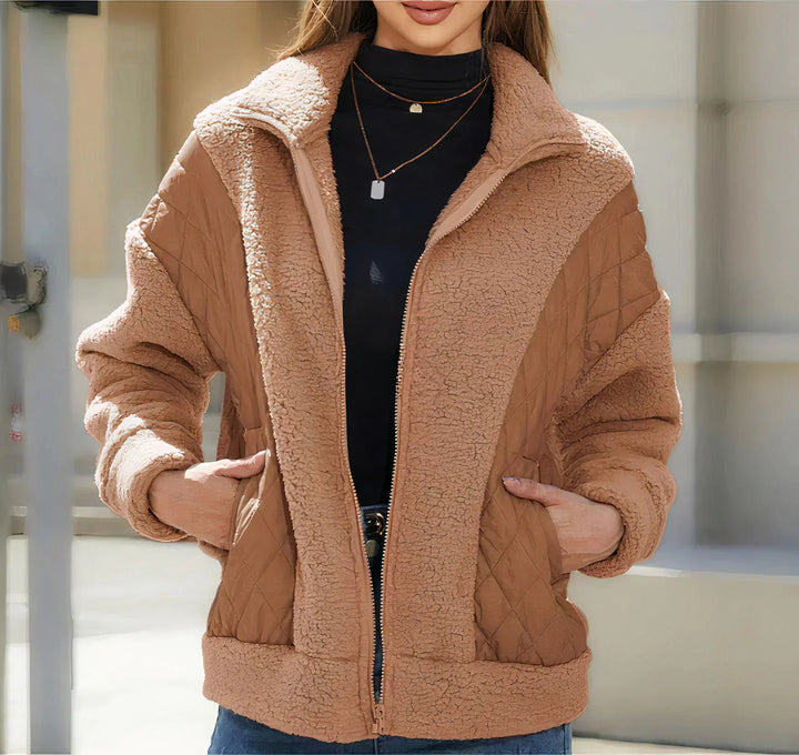 Women's quilted fleece zip-up jacket for ultimate comfort