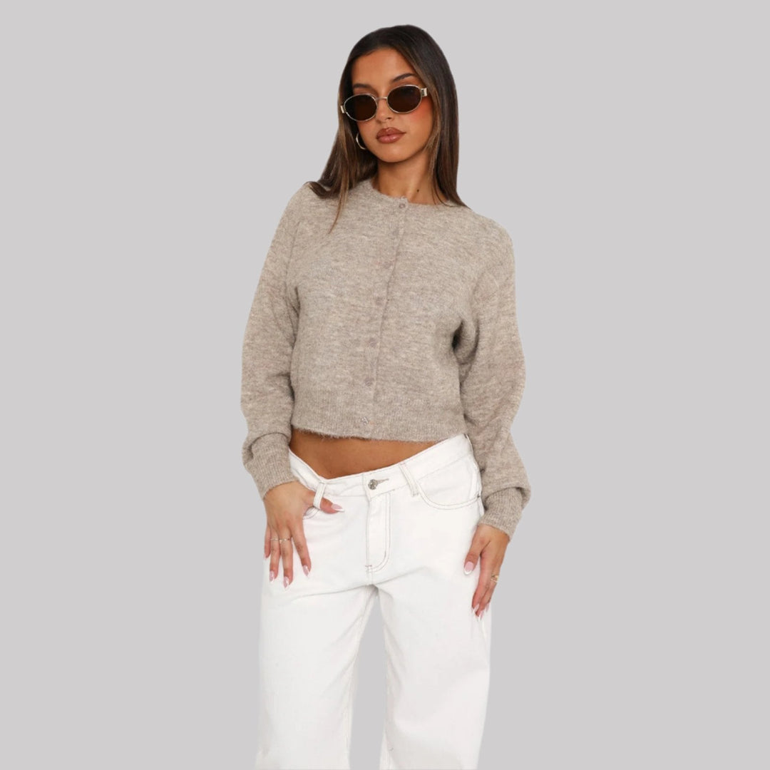 Women's cozy cropped cardigan for effortless style
