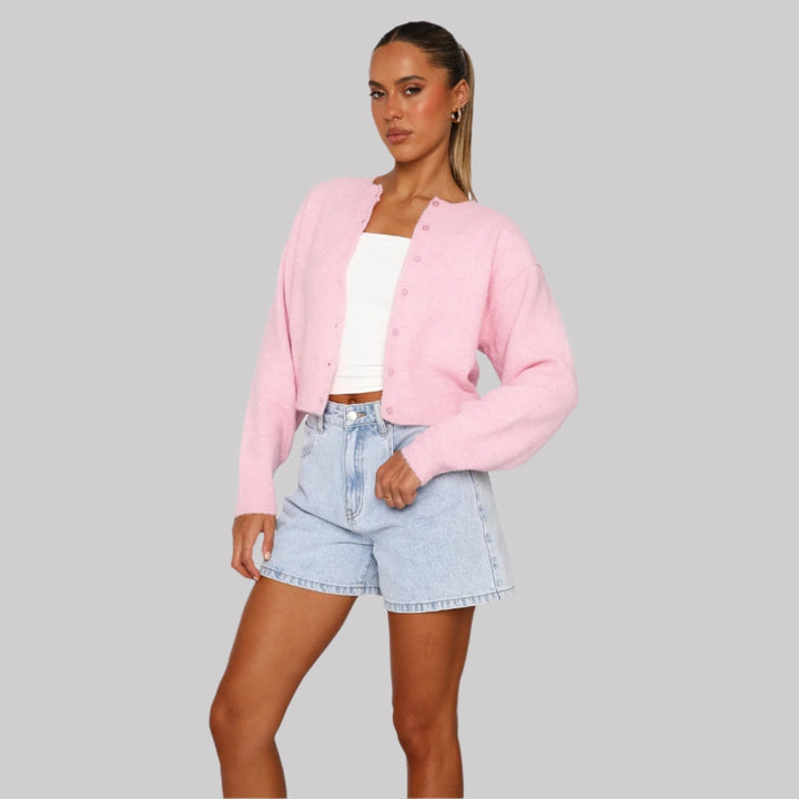 Women's cozy cropped cardigan for effortless style
