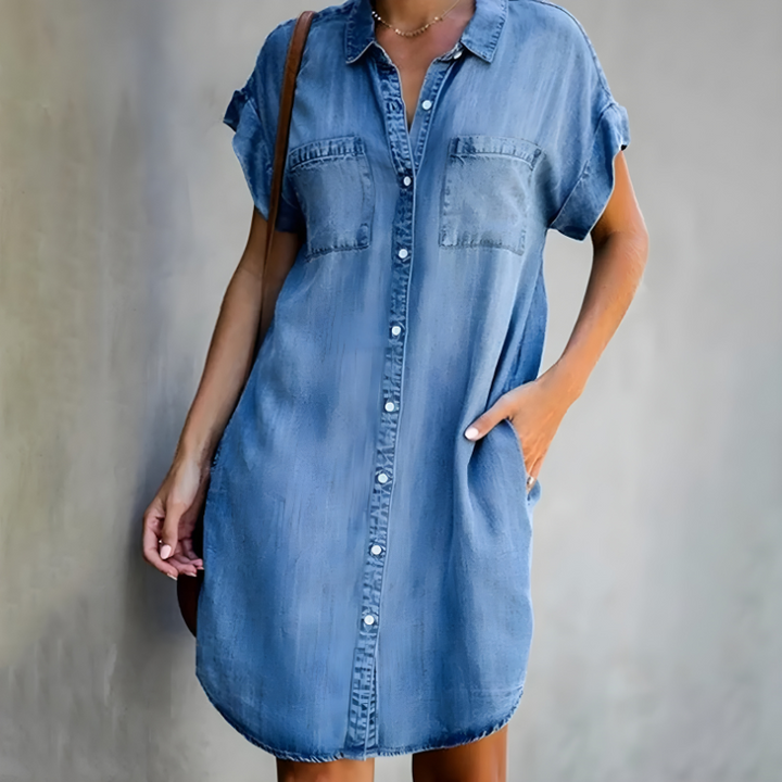 Elegant Dress with Flattering Waist Design