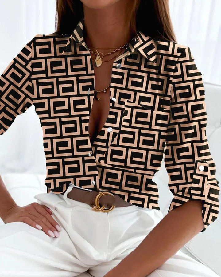 Women's striped button-down shirt for timeless style