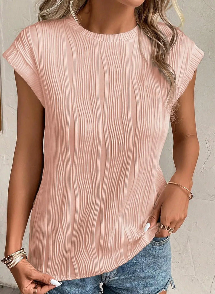 Women's pleated textured top for casual sophistication