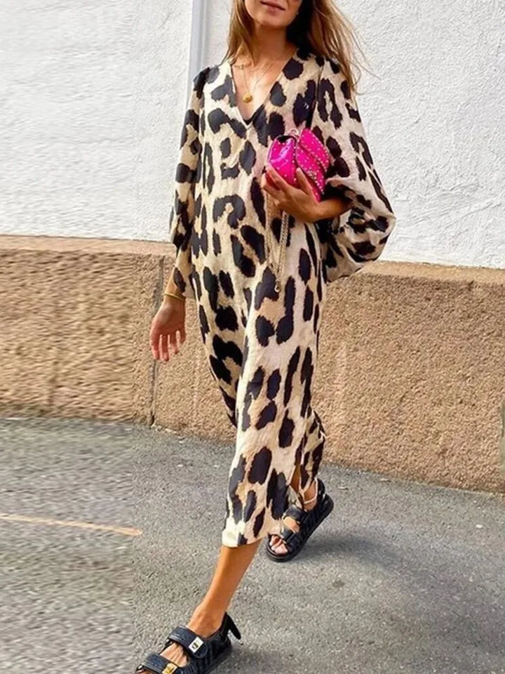 Chic Dress with Leopard Print