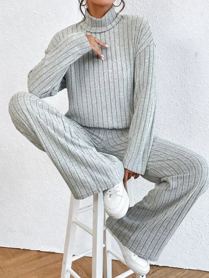 Cozy Women's Knitted Loungewear Set