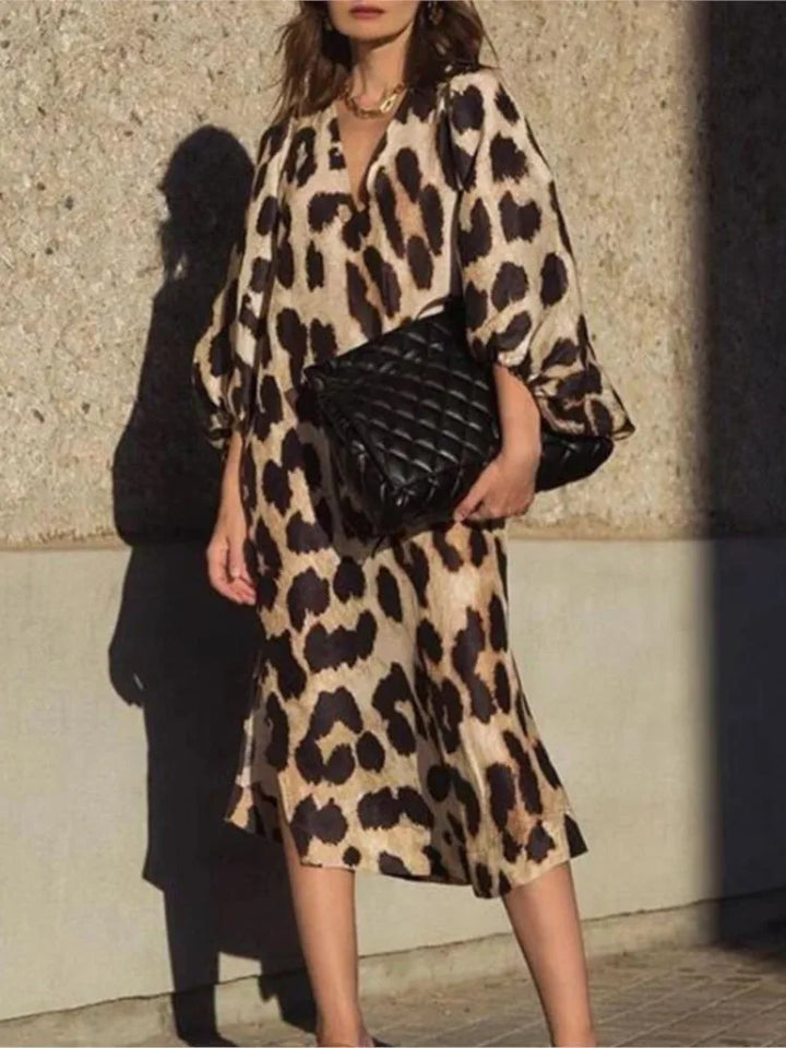 Chic Dress with Leopard Print
