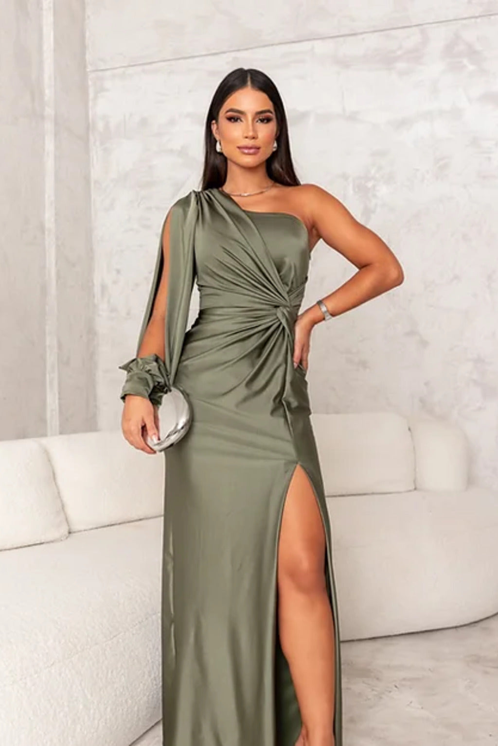 Elegant Maxi Dress with Chic Slit Design