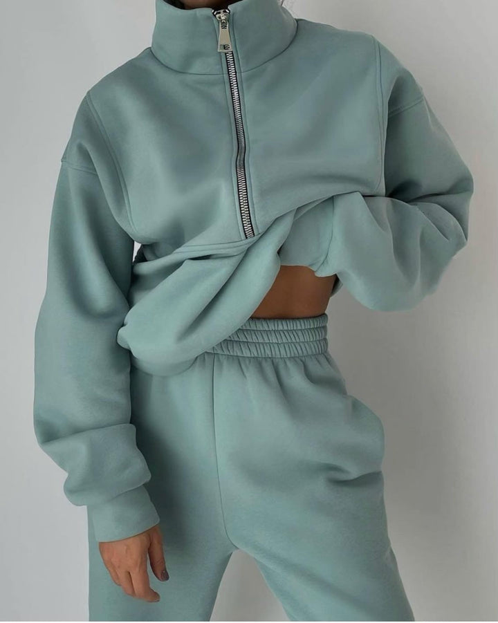 Cozy Fleece Lounge Set for Relaxation