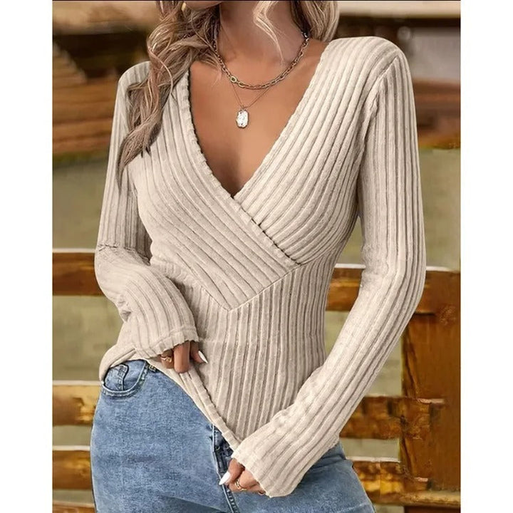 Women's v neck ribbed knit top