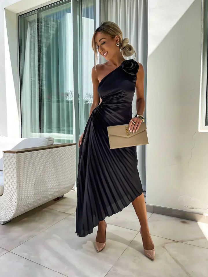 Elegant Pleated Dress with Shoulder Detail
