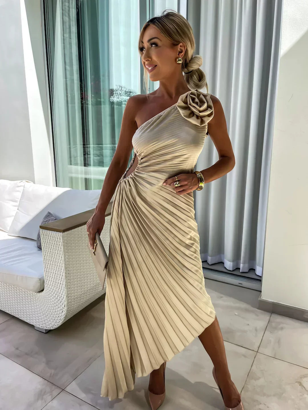 Elegant Pleated Dress with Shoulder Detail