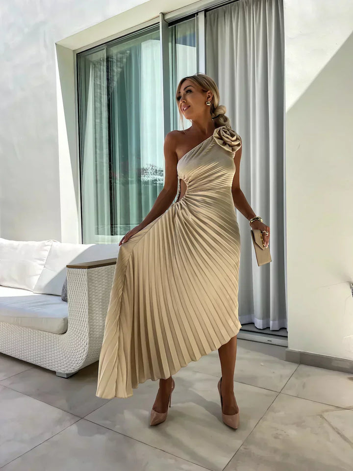 Elegant Pleated Dress with Shoulder Detail