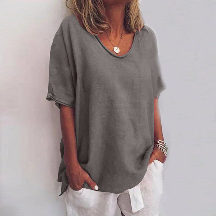 Chic Loose Blouse for Flattering Coverage