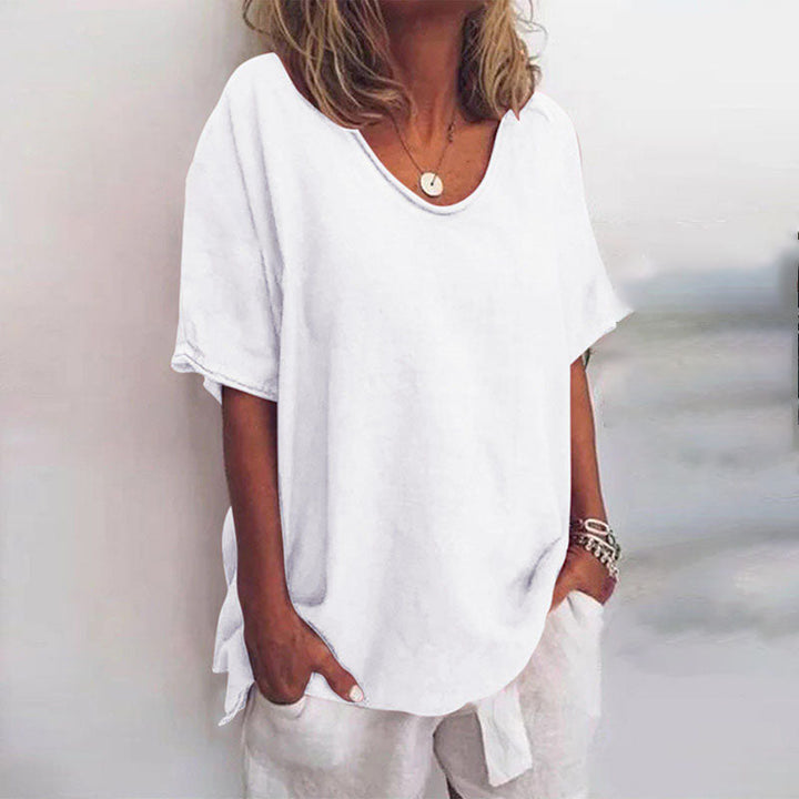 Chic Loose Blouse for Flattering Coverage
