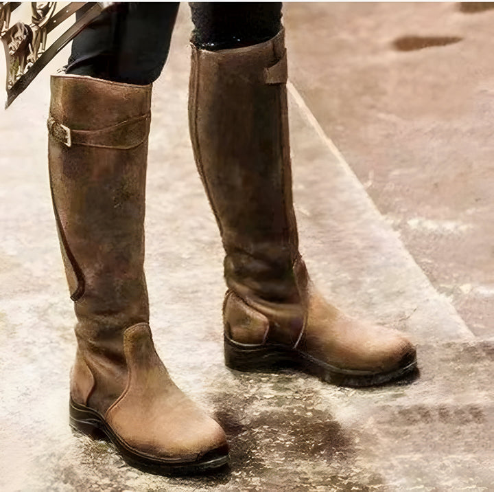 Winter mid-heel women’s boots