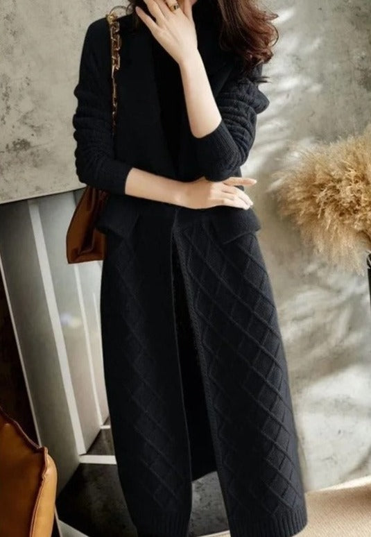 Women's cardigan coat with cable-knit sleeves